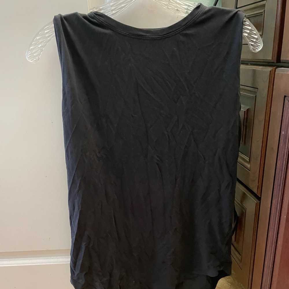 Black lululemon muscle tank